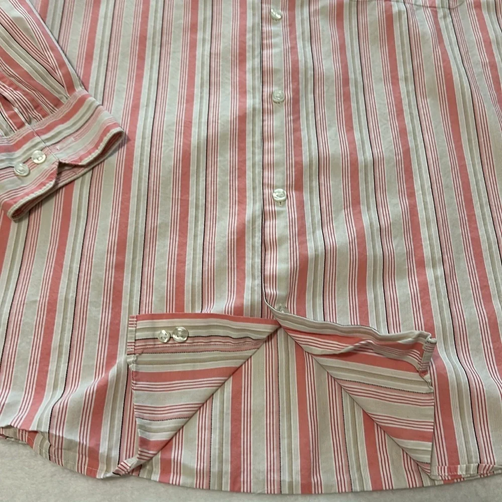 👔 Claiborne Button up shirt